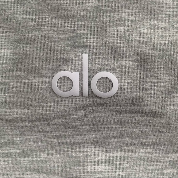 ALO YOGA | Alosoft Highlight Bra Size M Tank Athletic Color Heather Grey - Picture 4 of 12